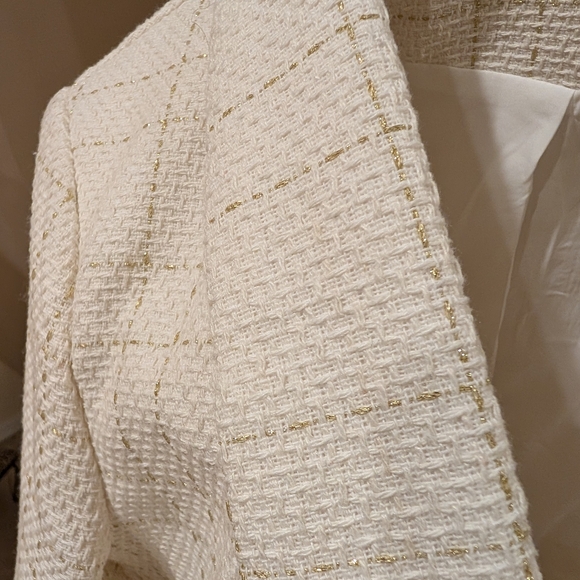 SHEIN Textured Cream Blazer, Size L, Never Worn - Picture 4 of 6